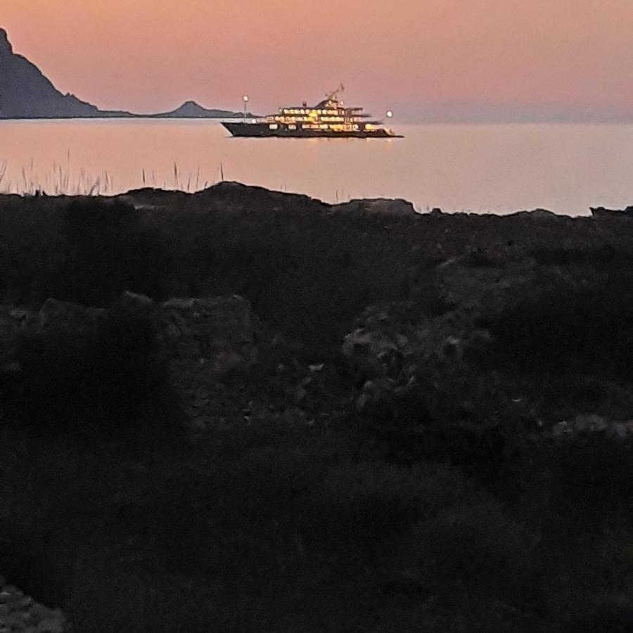 Villa Oblo Favignana Eksteriør billede